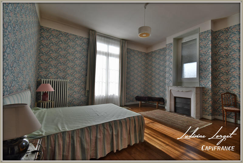 Corps de ferme - 336 m² - 10 pièces