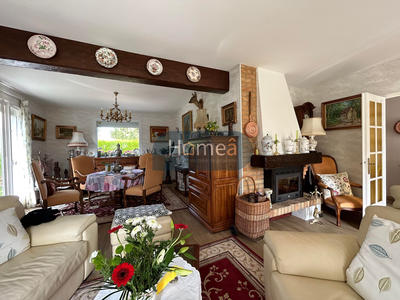 Maison - 122 m² - 5 pièces