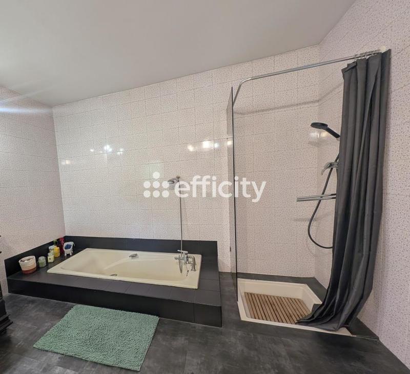 Villa - 290 m² - 5 pièces