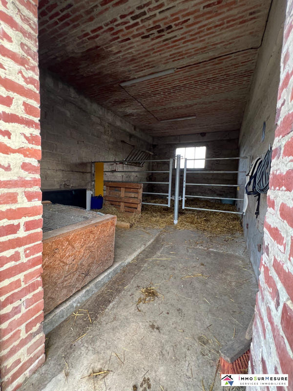 Maison - 228 m² - 9 pièces