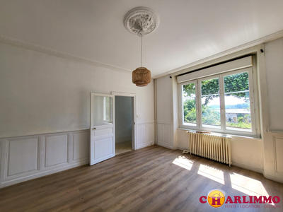 Maison traditionnelle - 125 m² - 5 pièces