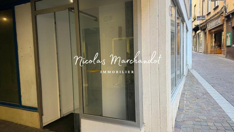 Local commercial - 30 m² - 2 pièces