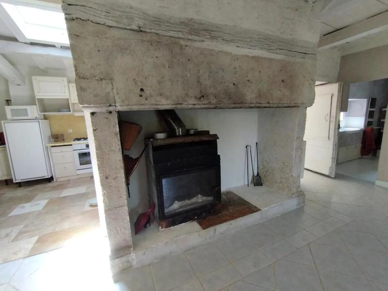 Maison en pierre - 100 m² - 4 pièces