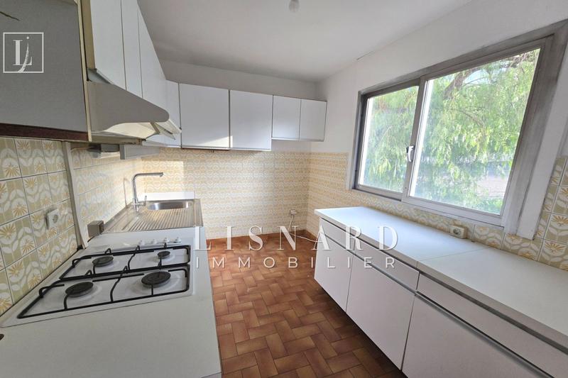 Appartement - 76 m² - 4 pièces