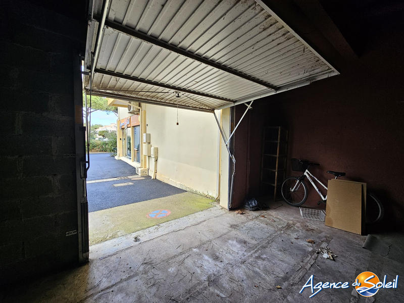 Parking / Garage - 43 m²
