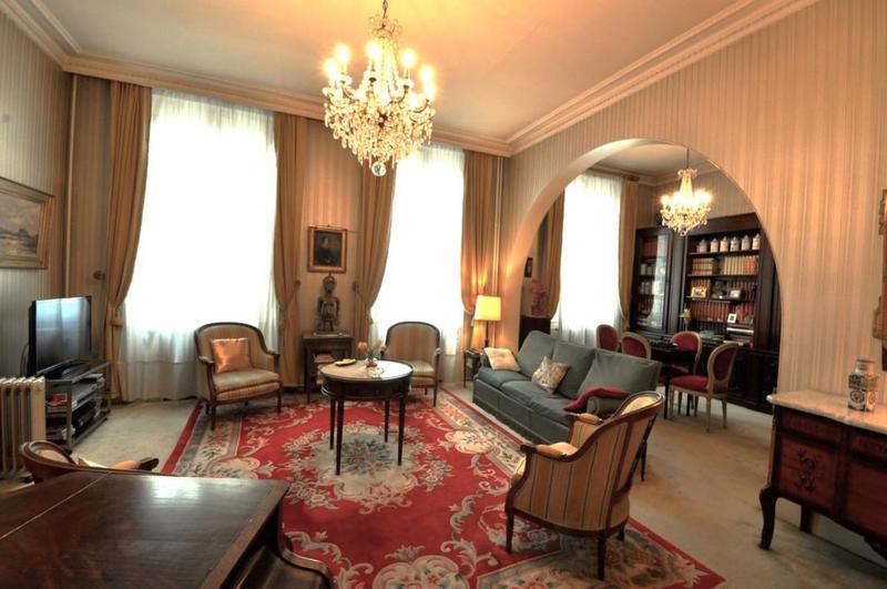 Maison bourgeoise - 257 m² - 10 pièces