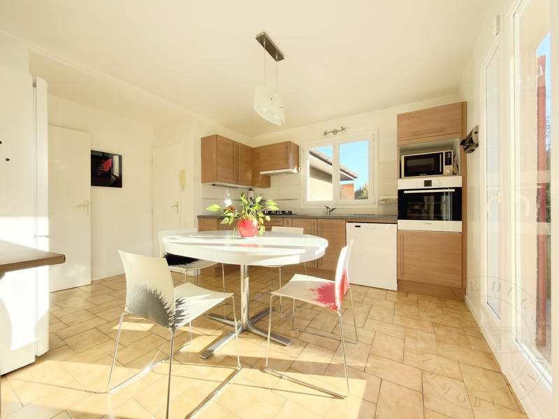 Maison - 152 m² - 6 pièces