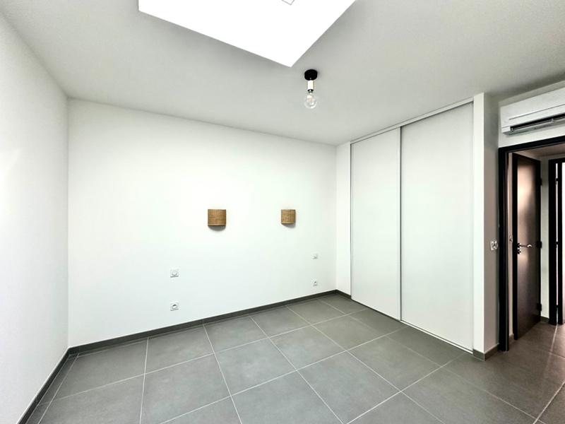 Appartement - 98 m² - 4 pièces