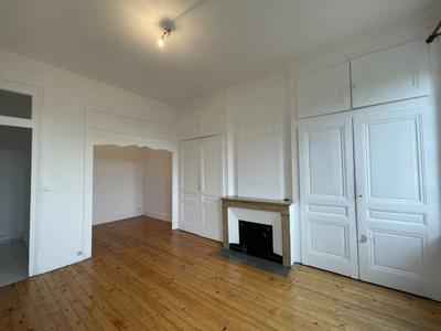 Studio - 45 m² - 1 pièce