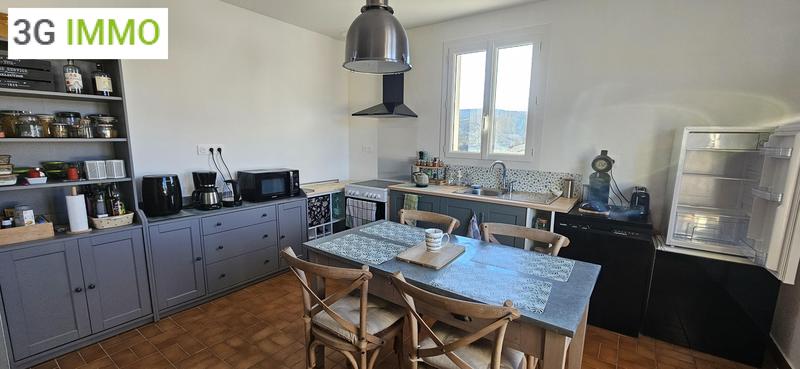 Maison - 142 m² - 6 pièces