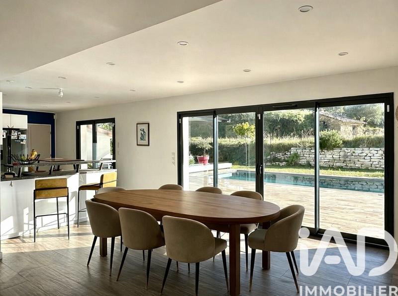 Maison de maîtres - 188 m² - 8 pièces