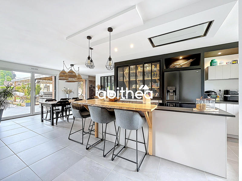 Maison - 165 m² - 7 pièces