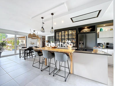 Maison - 165 m² - 7 pièces