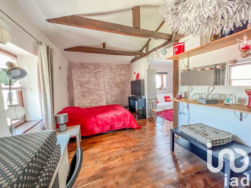 Maison - 220 m² - 8 pièces