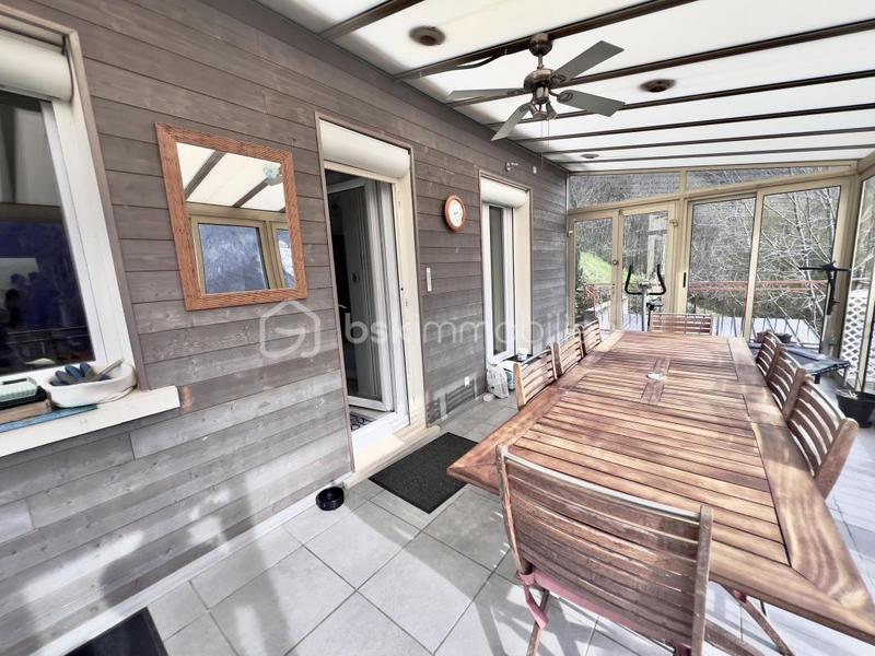 Maison - 262 m² - 9 pièces