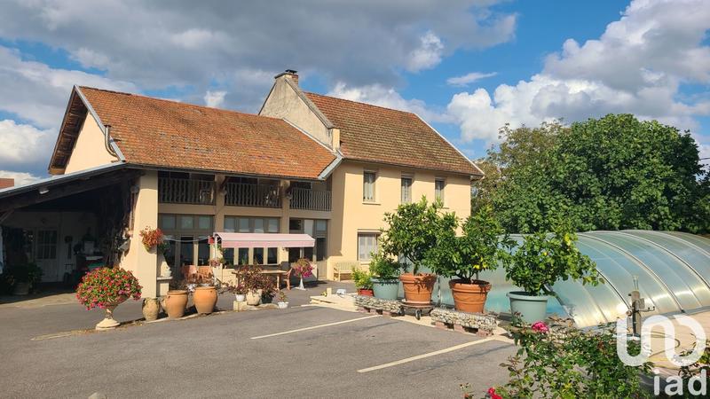 Maison - 365 m² - 12 pièces