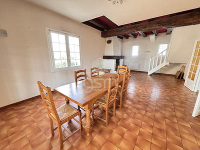 Maison - 129 m² - 4 pièces