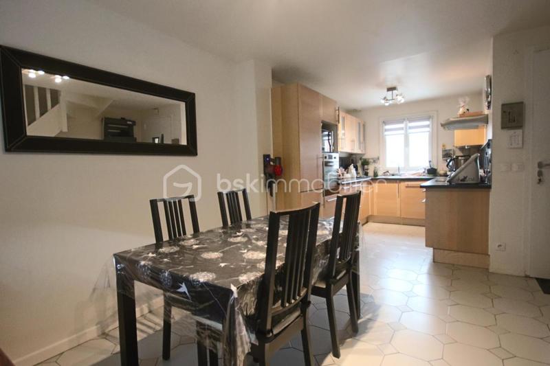 Maison - 85 m² - 5 pièces