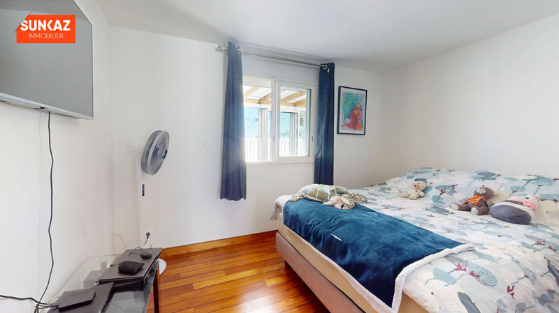 Maison - 92 m² - 5 pièces