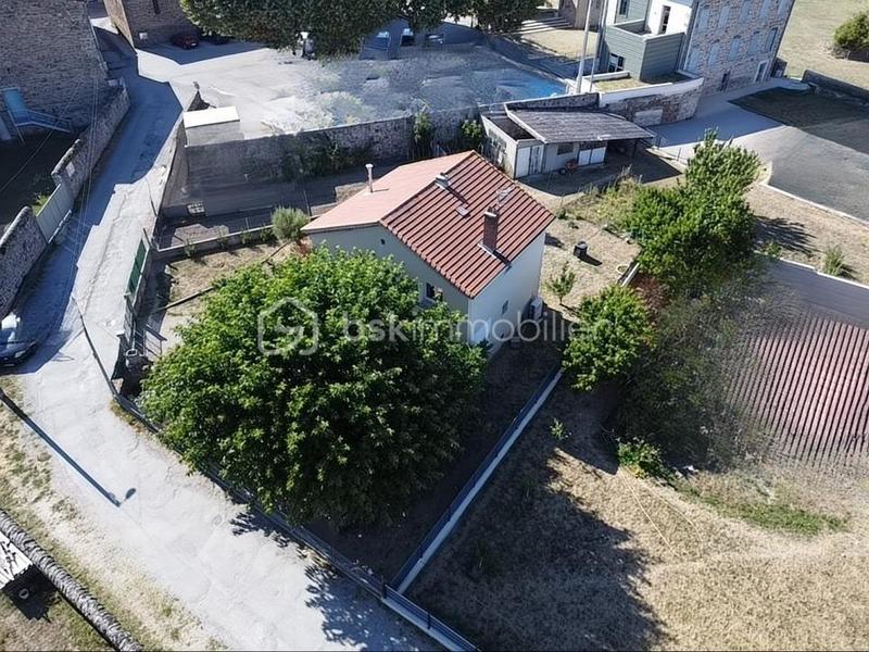 Maison - 87 m² - 5 pièces