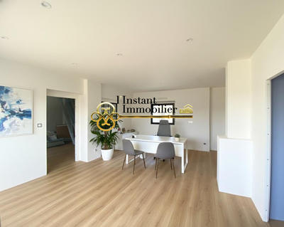 Local d'activités - 117 m² - 5 pièces