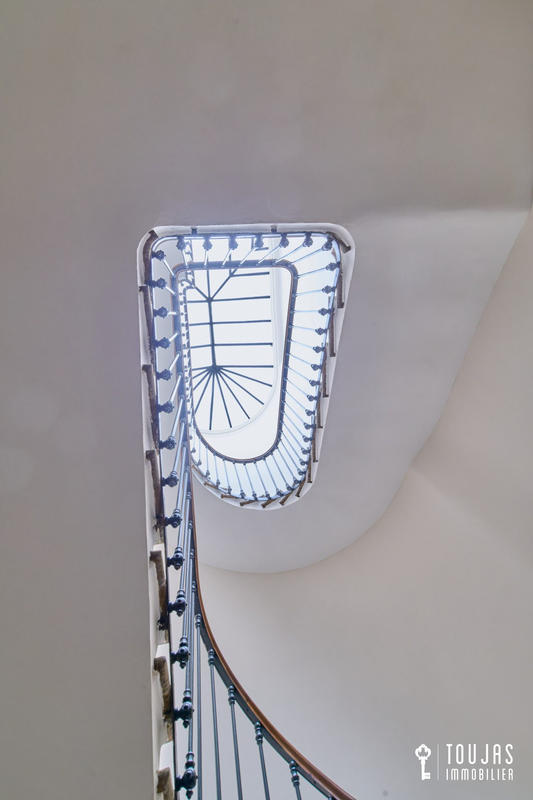 Appartement - 164 m² - 6 pièces