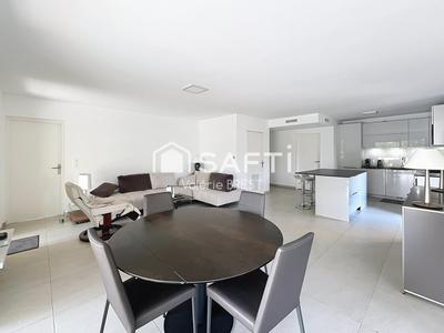 Appartement - 100 m² - 4 pièces