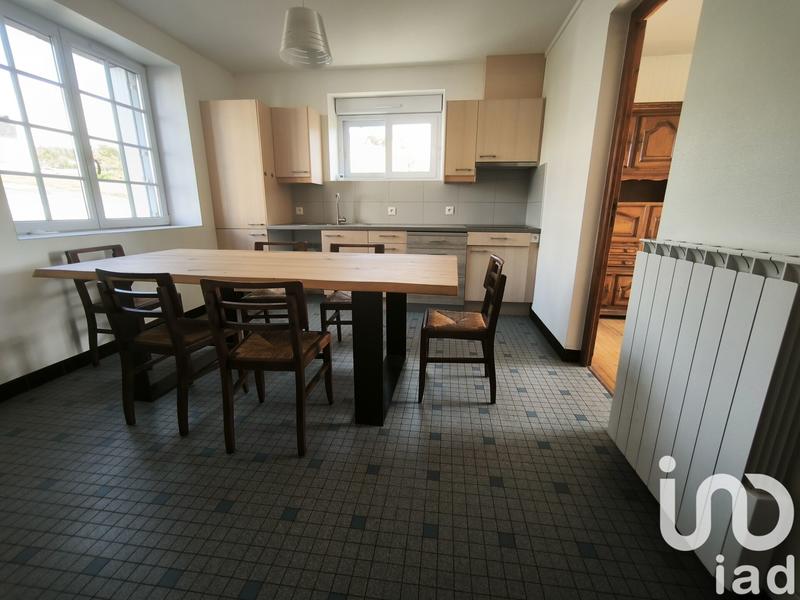 Maison - 208 m² - 10 pièces