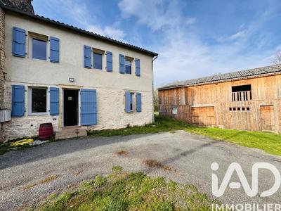 Maison - 97 m² - 5 pièces