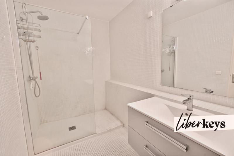 Appartement - 95 m² - 4 pièces