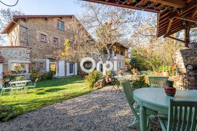 Propriété - 237 m² - 5 pièces