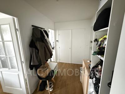 Appartement - 80 m² - 3 pièces
