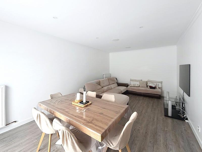 Maison - 84 m² - 4 pièces