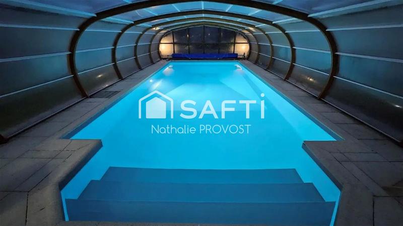 Maison - 162 m² - 8 pièces