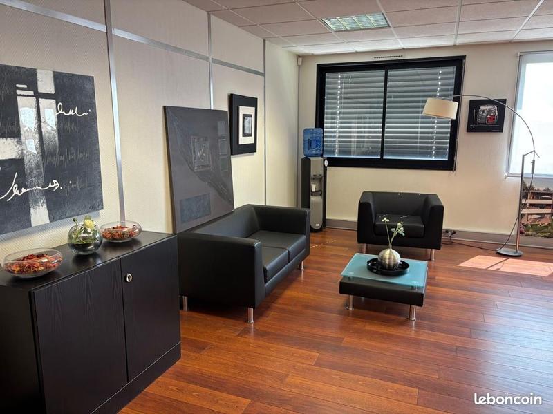 Bureau - 43 m² - 1 pièce