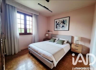 Maison - 93 m² - 5 pièces