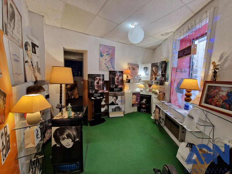 Fonds de commerce - Magasins - 69 m²