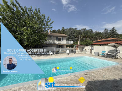 Maison - 200 m² - 7 pièces