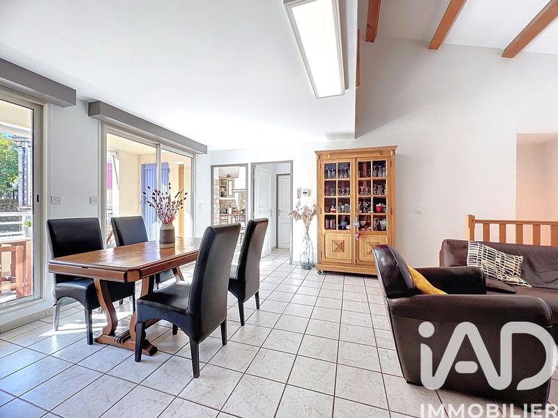 Appartement - 101 m² - 4 pièces