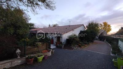 Maison - 190 m² - 7 pièces