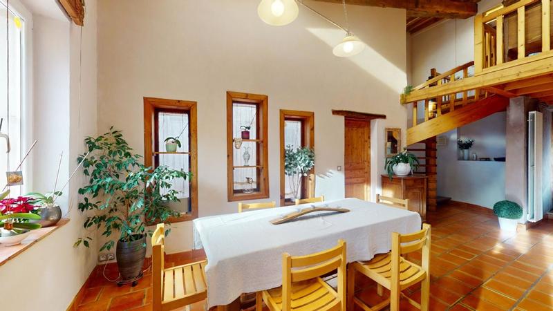 Propriété - 612 m² - 12 pièces