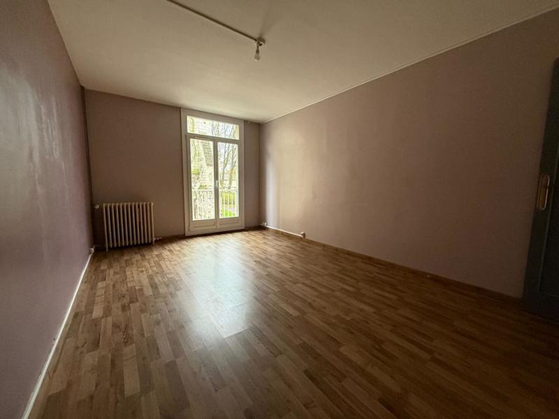 Appartement - 122 m² - 6 pièces