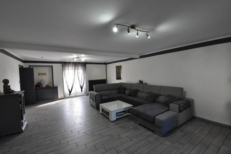 Maison - 262 m² - 7 pièces