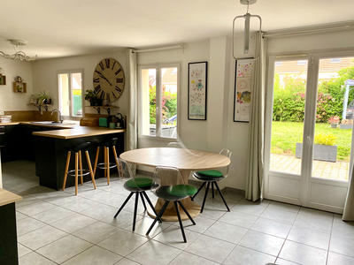Maison - 111 m² - 5 pièces