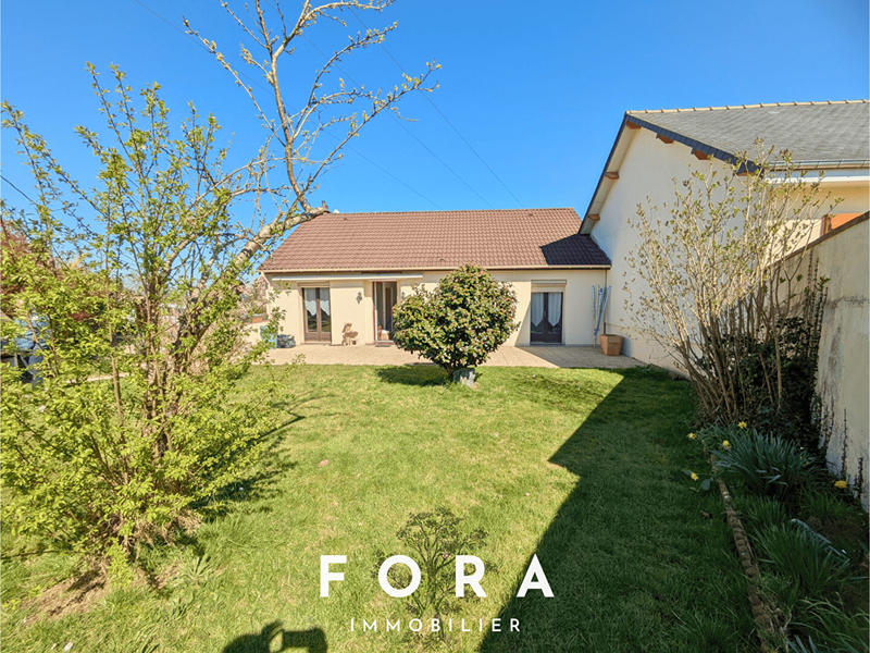 Maison - 80 m² - 4 pièces