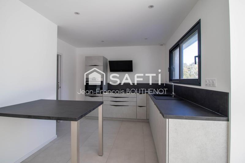 Maison - 155 m² - 6 pièces