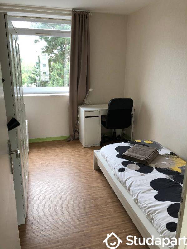 Chambre - 10 m² - 1 pièce