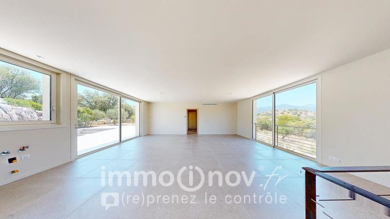 Maison d'architecte - 220 m² - 8 pièces