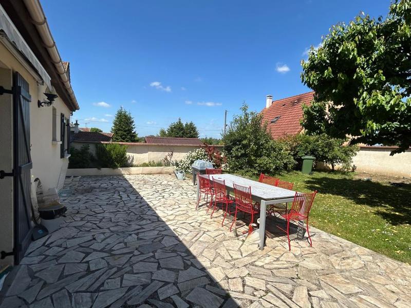 Maison - 110 m² - 5 pièces