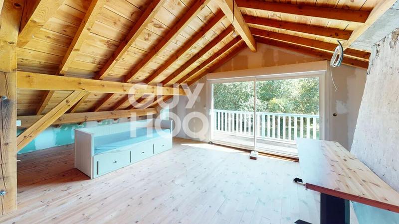 Maison - 179 m² - 6 pièces